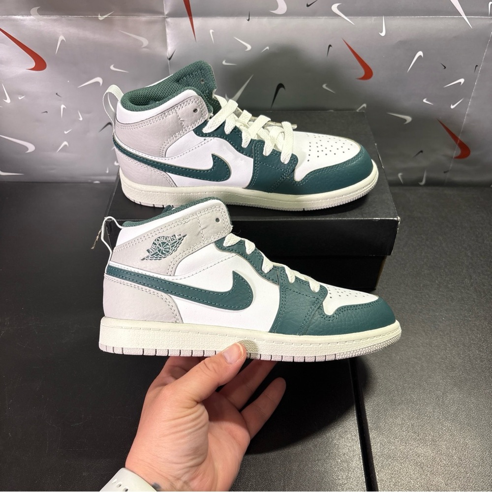 Size 1.5Y - Jordan 1 Mid SE (PS) Oxidized Green FQ8087 103 New